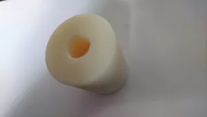 PA6 PA6G APA silon POM PTFE silonové tyče desky alkalický polyamid silon PA6G válec pr. 40 x 51 mm díra pr. 13,5mm plmont